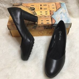 NIB Bella Vita Women's Zari Leather Platform Pump